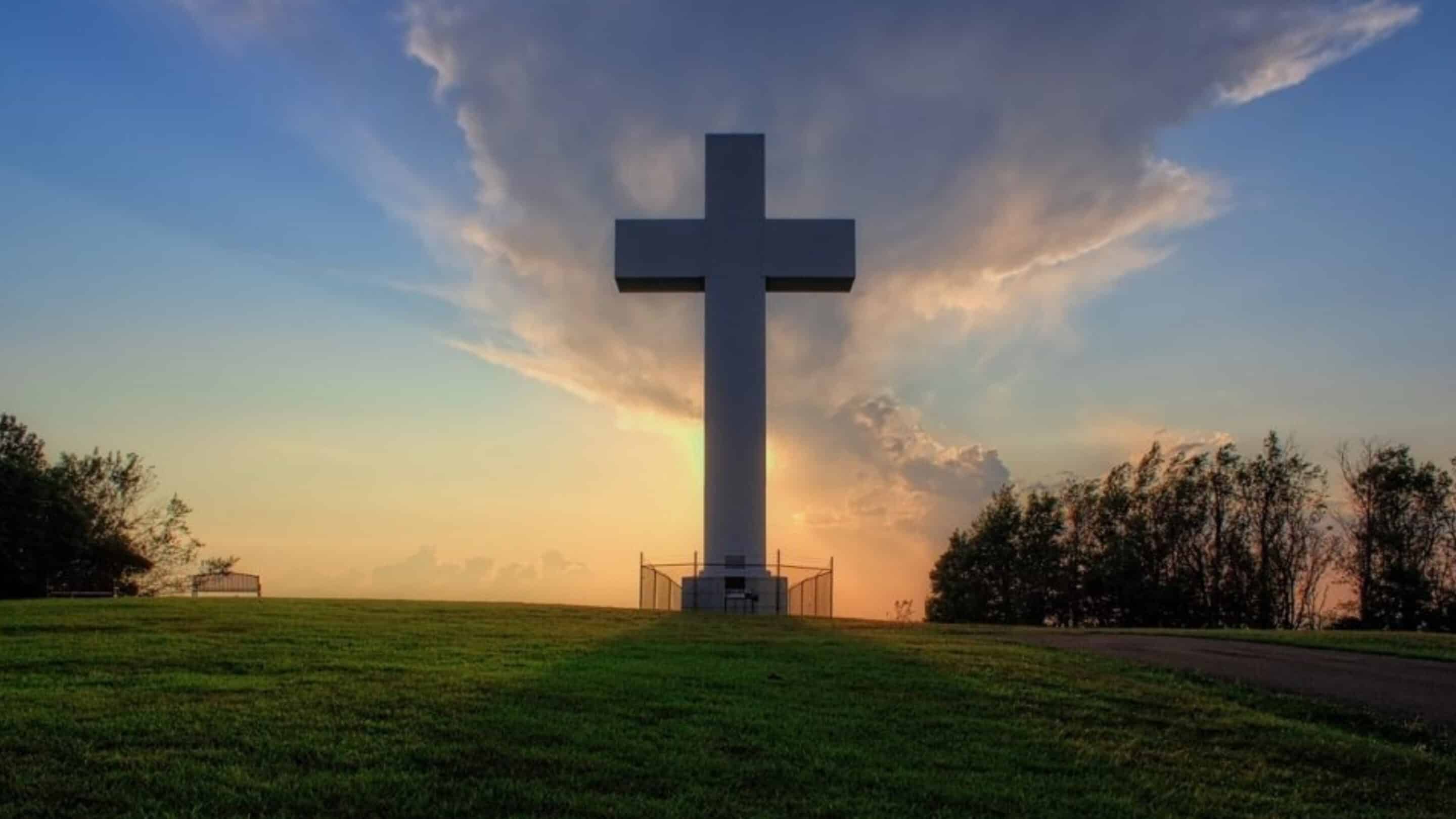081226 Cross